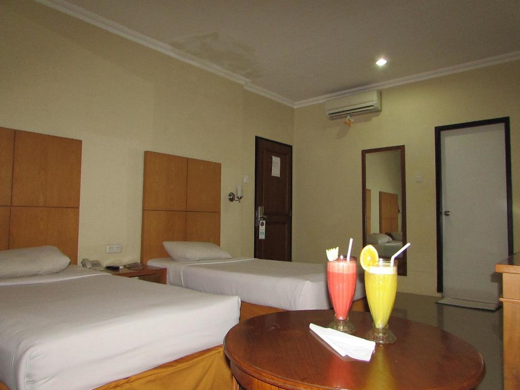 Hotel Wisata Palembang Esterno foto